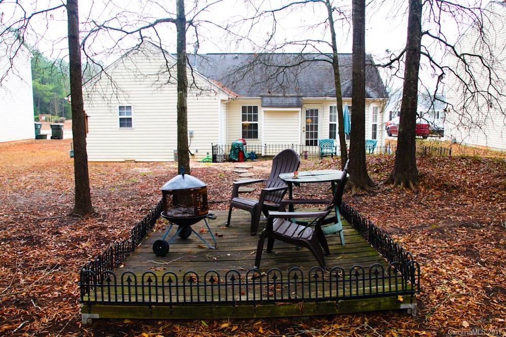 Oaks Of Broadway - Residential