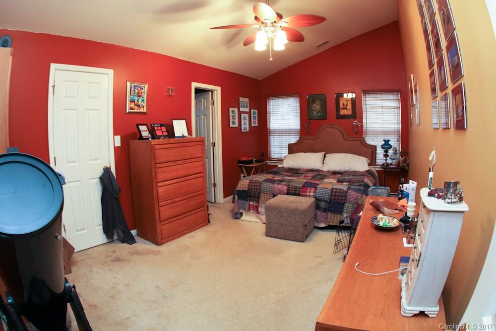 Oaks Of Broadway - Residential