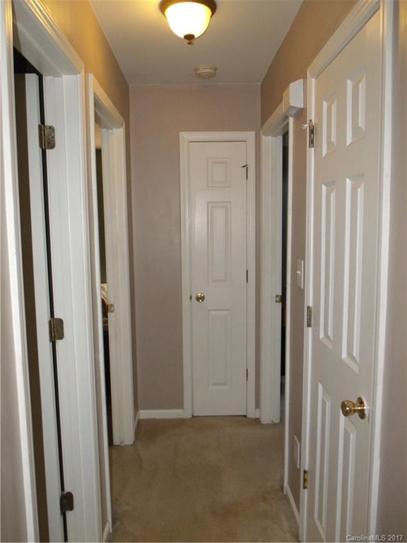 Oaks Of Broadway - Residential