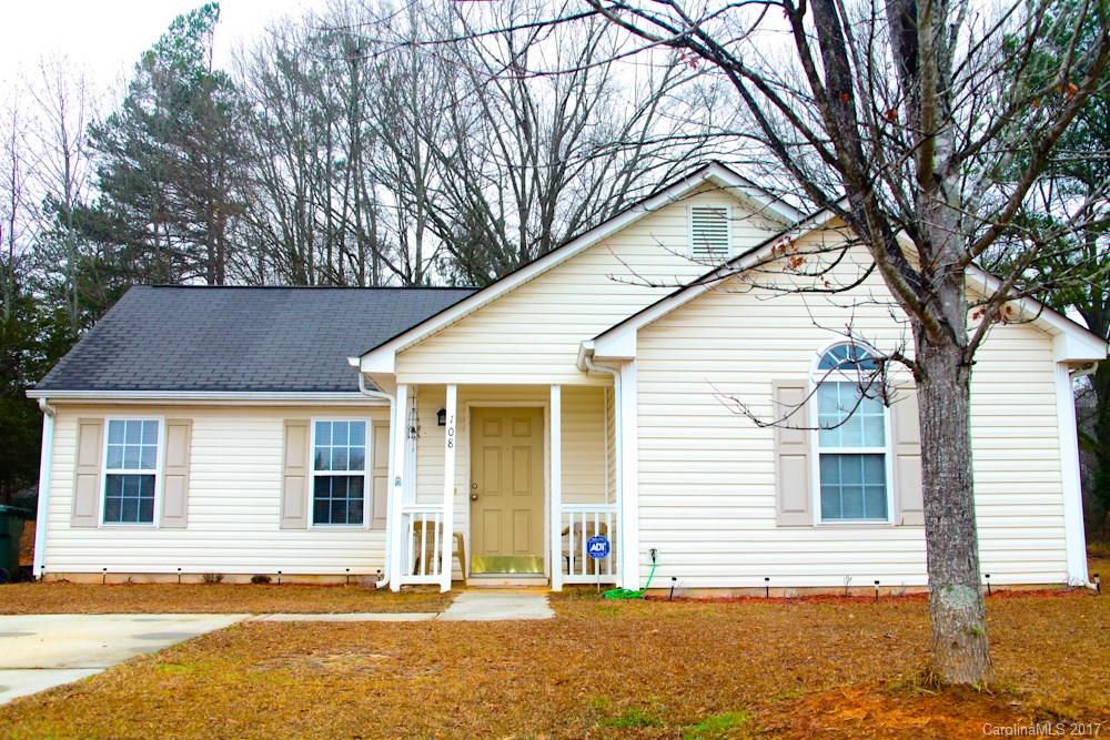 Oaks Of Broadway - Residential