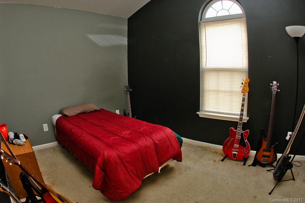 Oaks Of Broadway - Residential