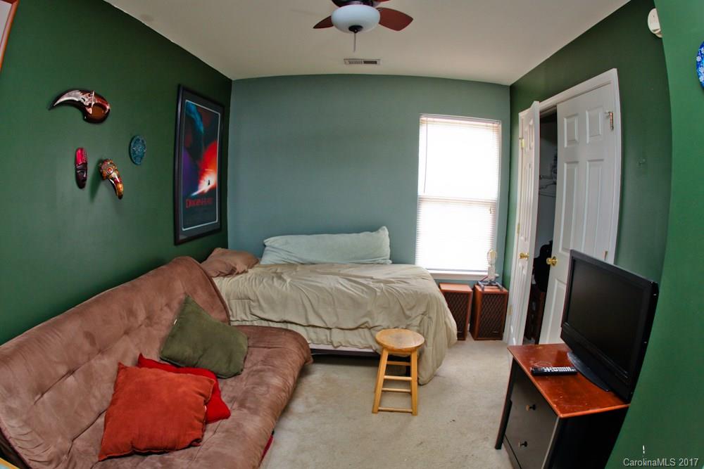 Oaks Of Broadway - Residential