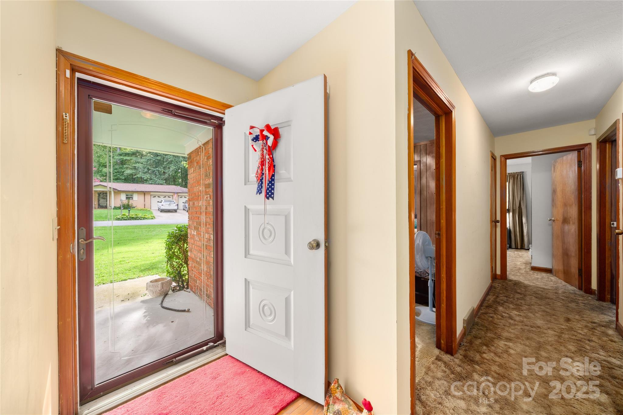 335 Lake Circle Drive