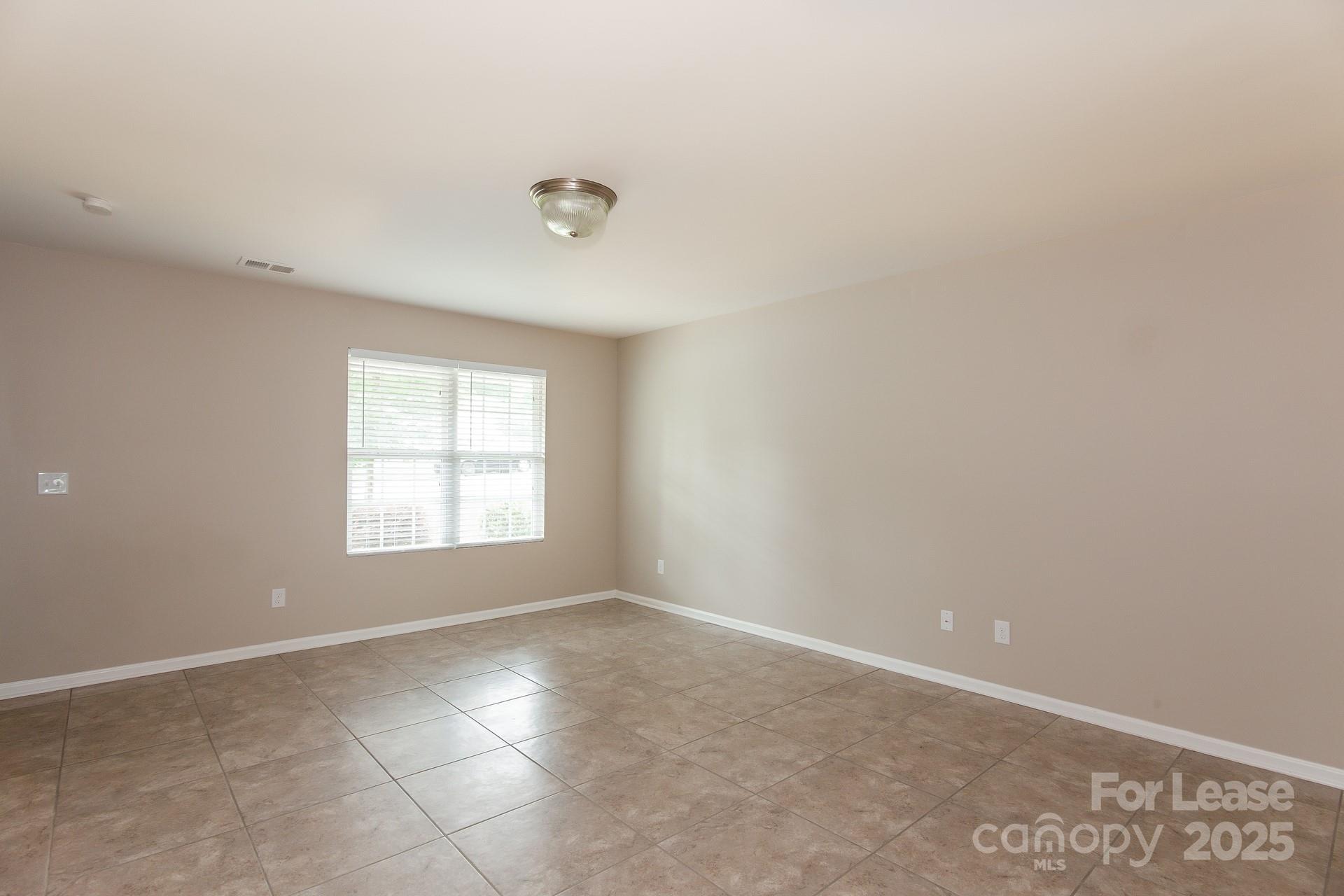 Lakewood Ridge - Residential Lease