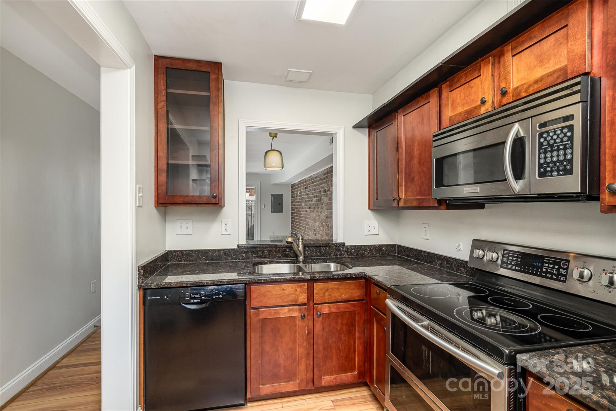 Jamestowne Commons - Residential