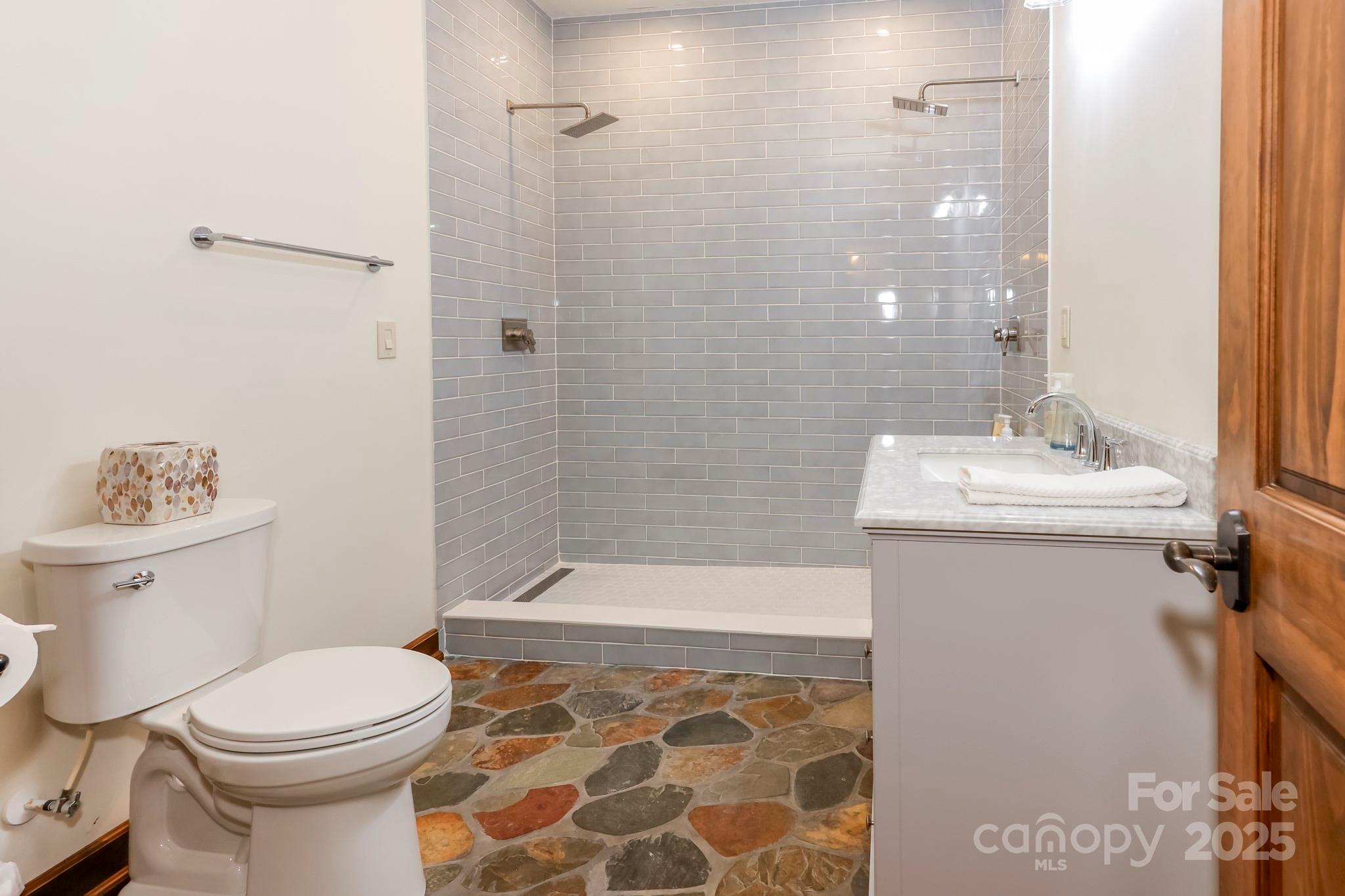 Firefly Cove - Residential