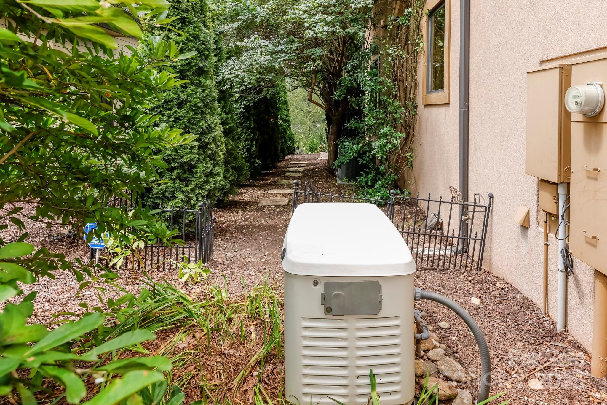 Firefly Cove - Residential