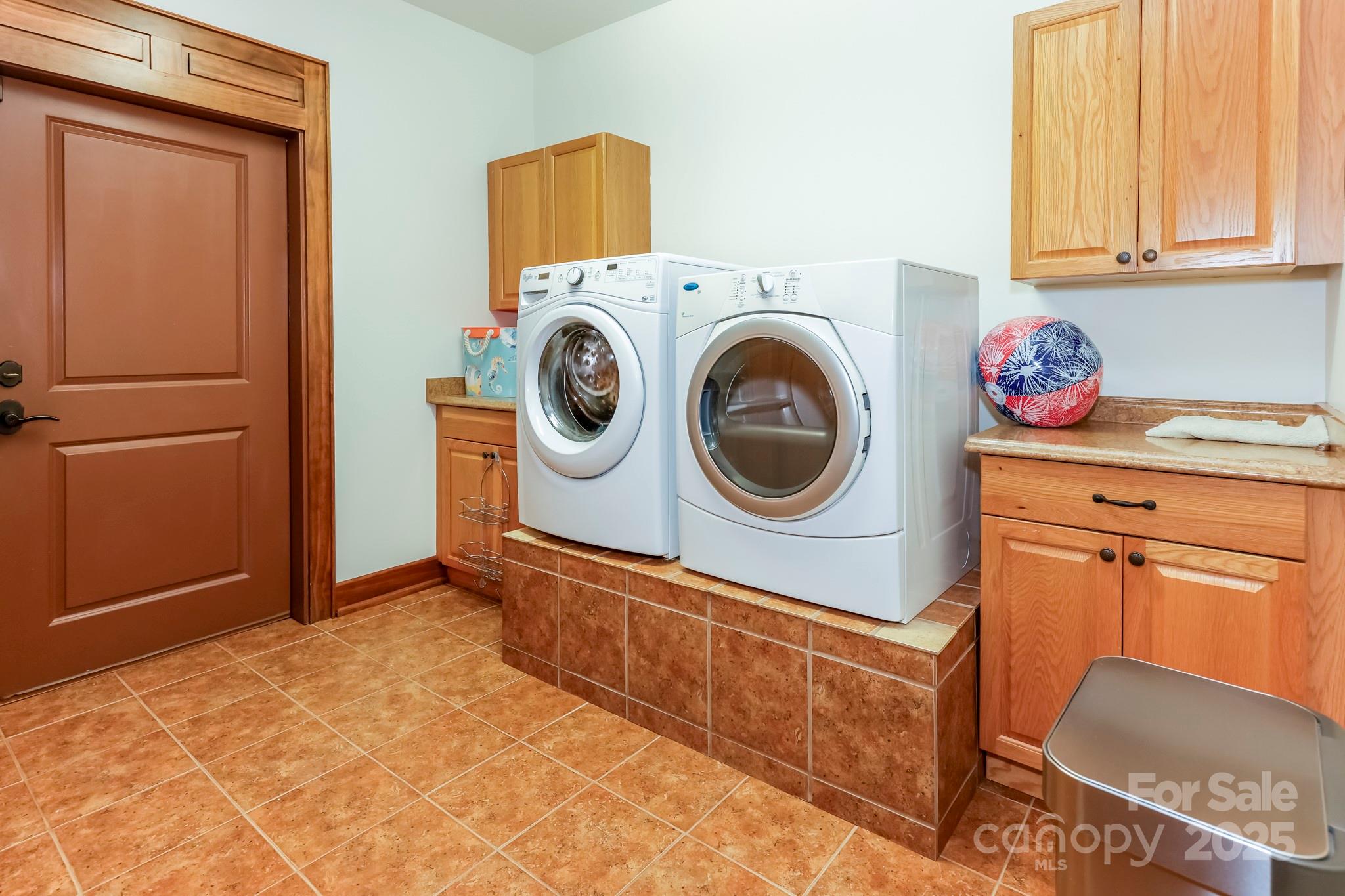 Firefly Cove - Residential