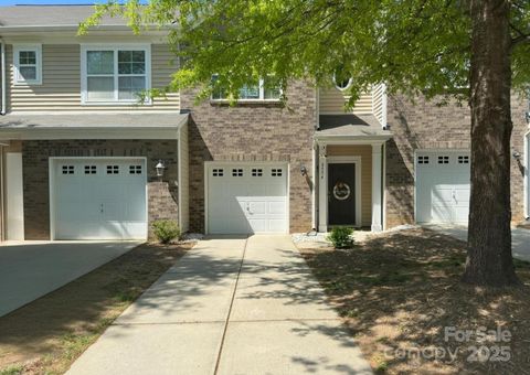 4554 Craigmoss Lane Charlotte NC 28278