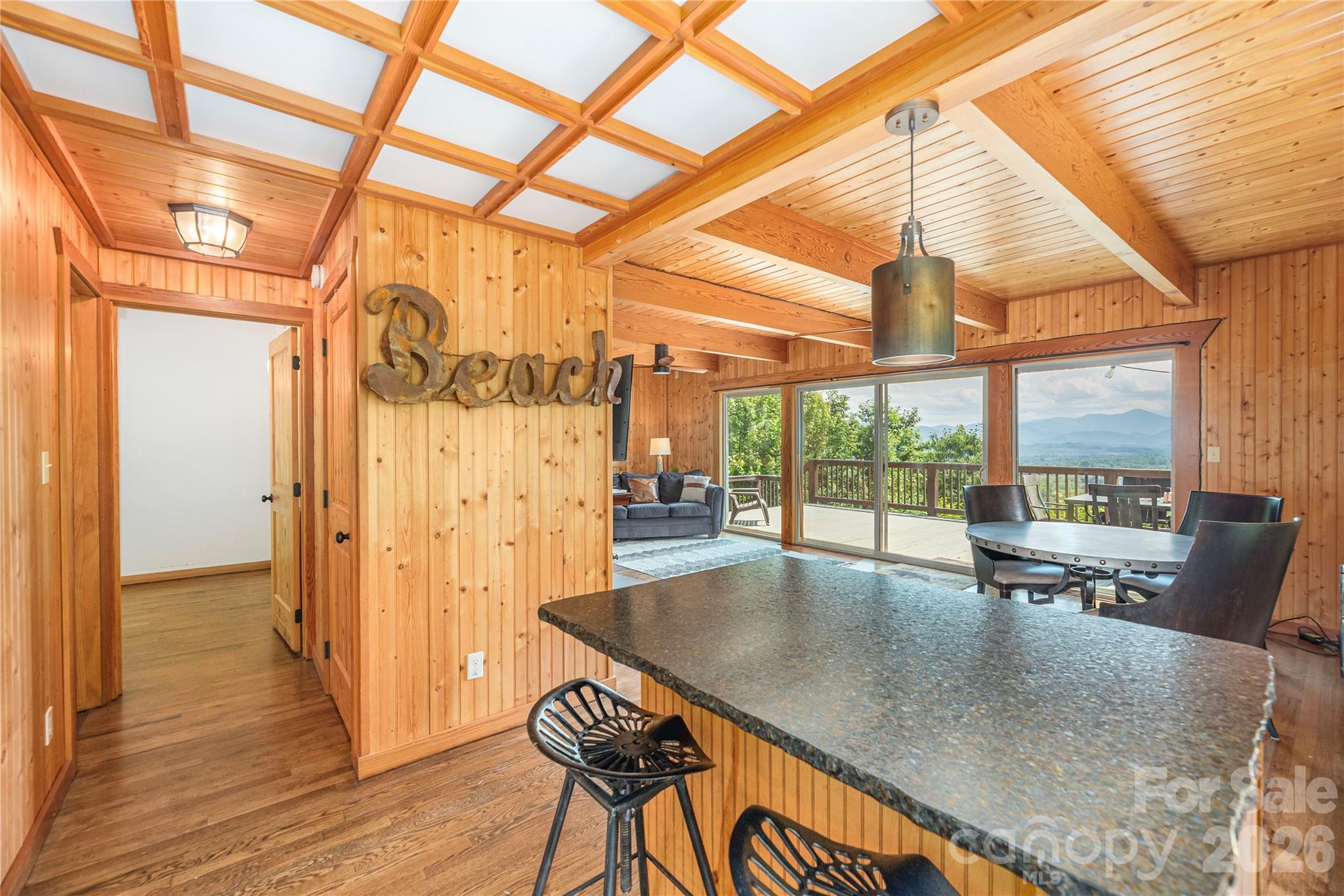 121 Mountainview Road