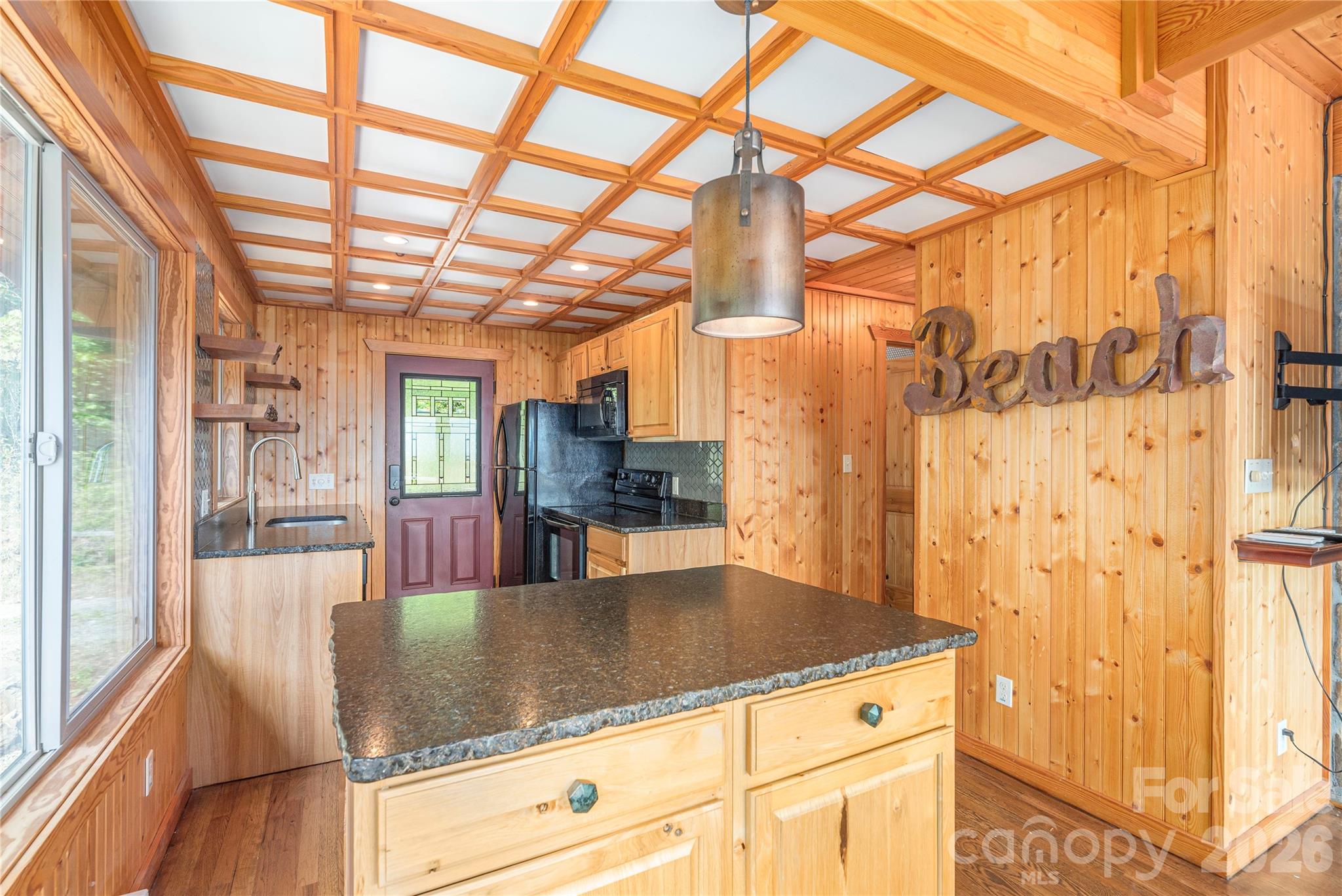 121 Mountainview Road
