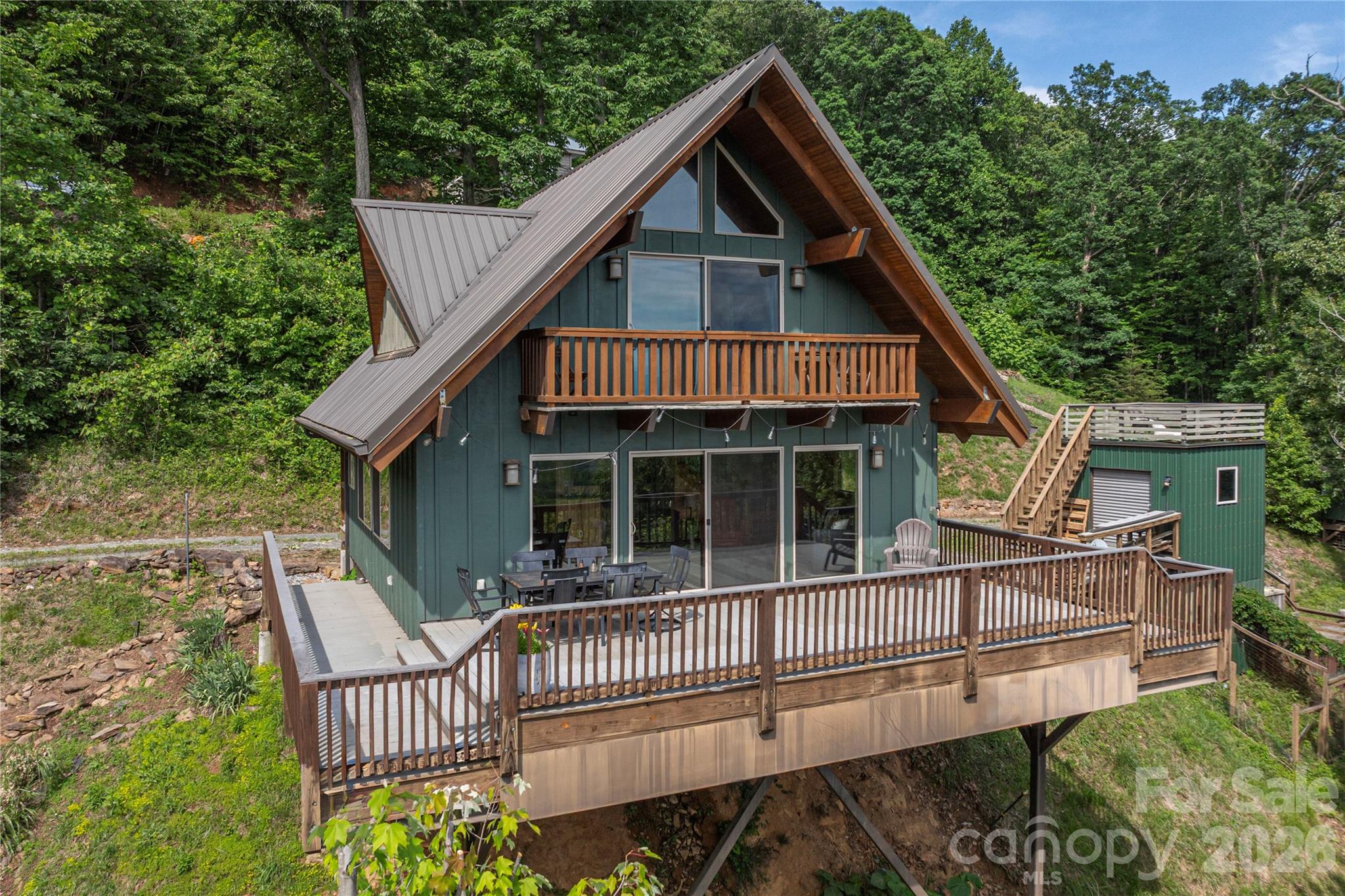 121 Mountainview Road