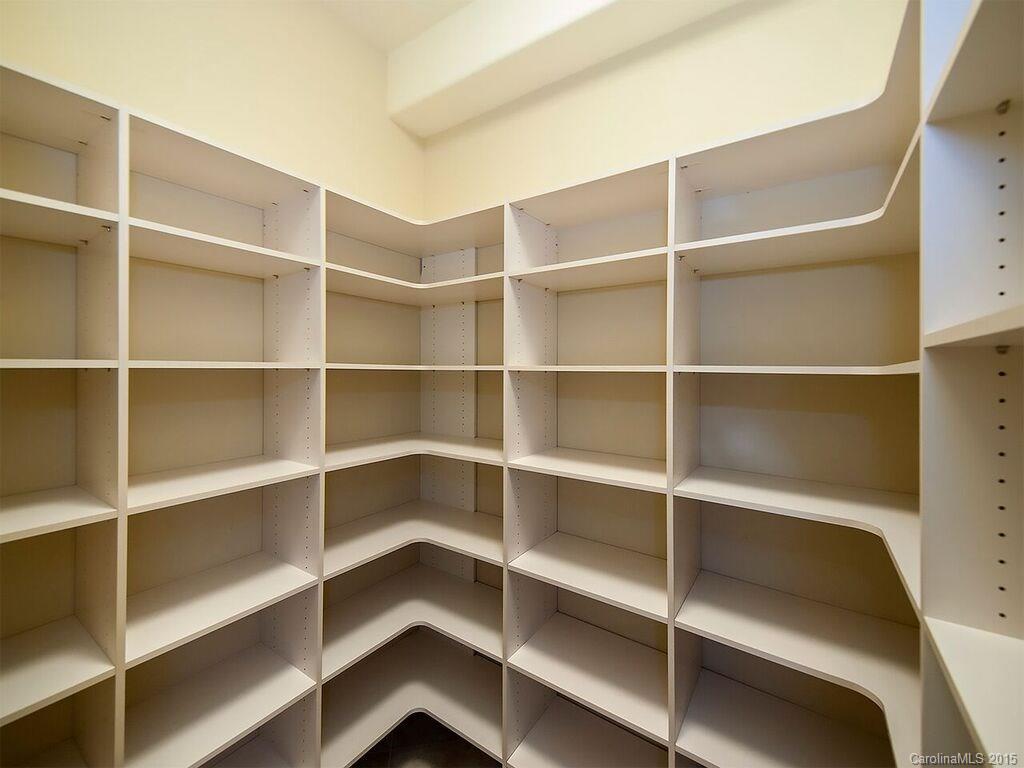 Chatelaine - Residential