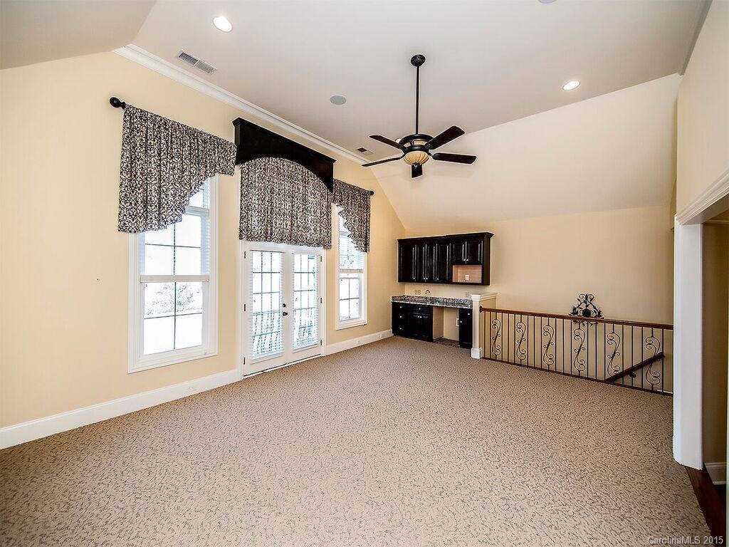 Chatelaine - Residential