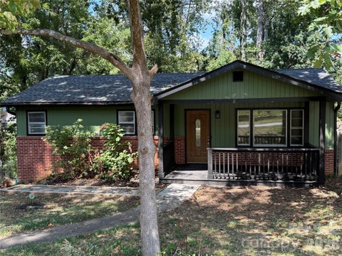 Photo of 43 Rex Drive, Asheville, NC 28806 (MLS # 4425731)
