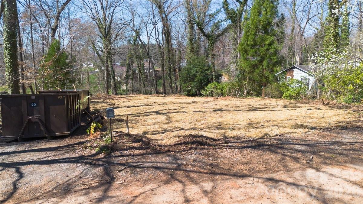 108 Wedgefield Avenue