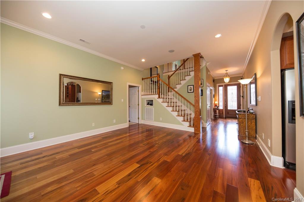 Laurel Creek - Residential