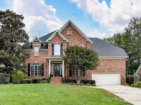 Photo of 10007 Devereaux Drive, Matthews, NC 28105 (MLS # 4307264)