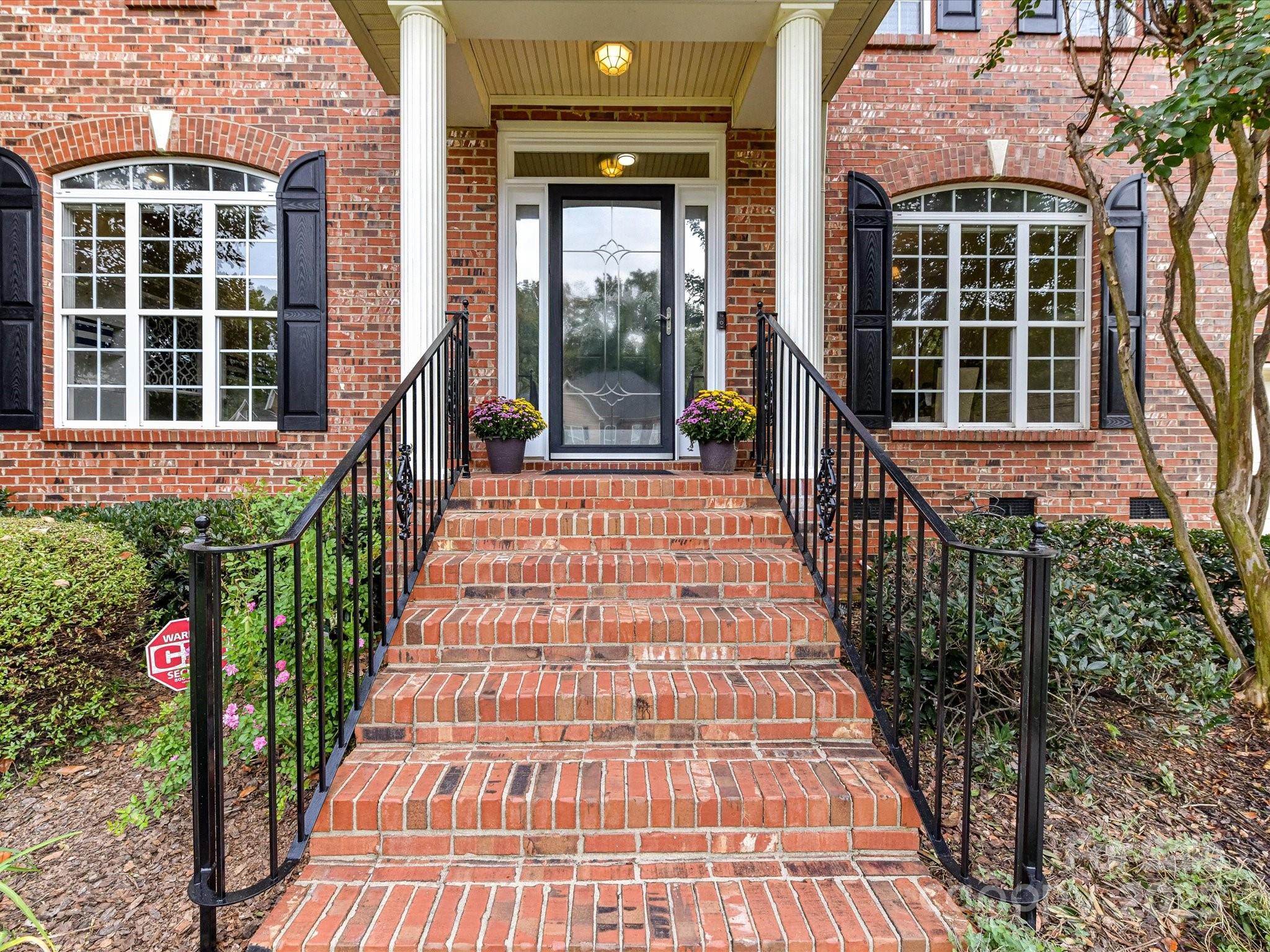 10007 Devereaux Drive