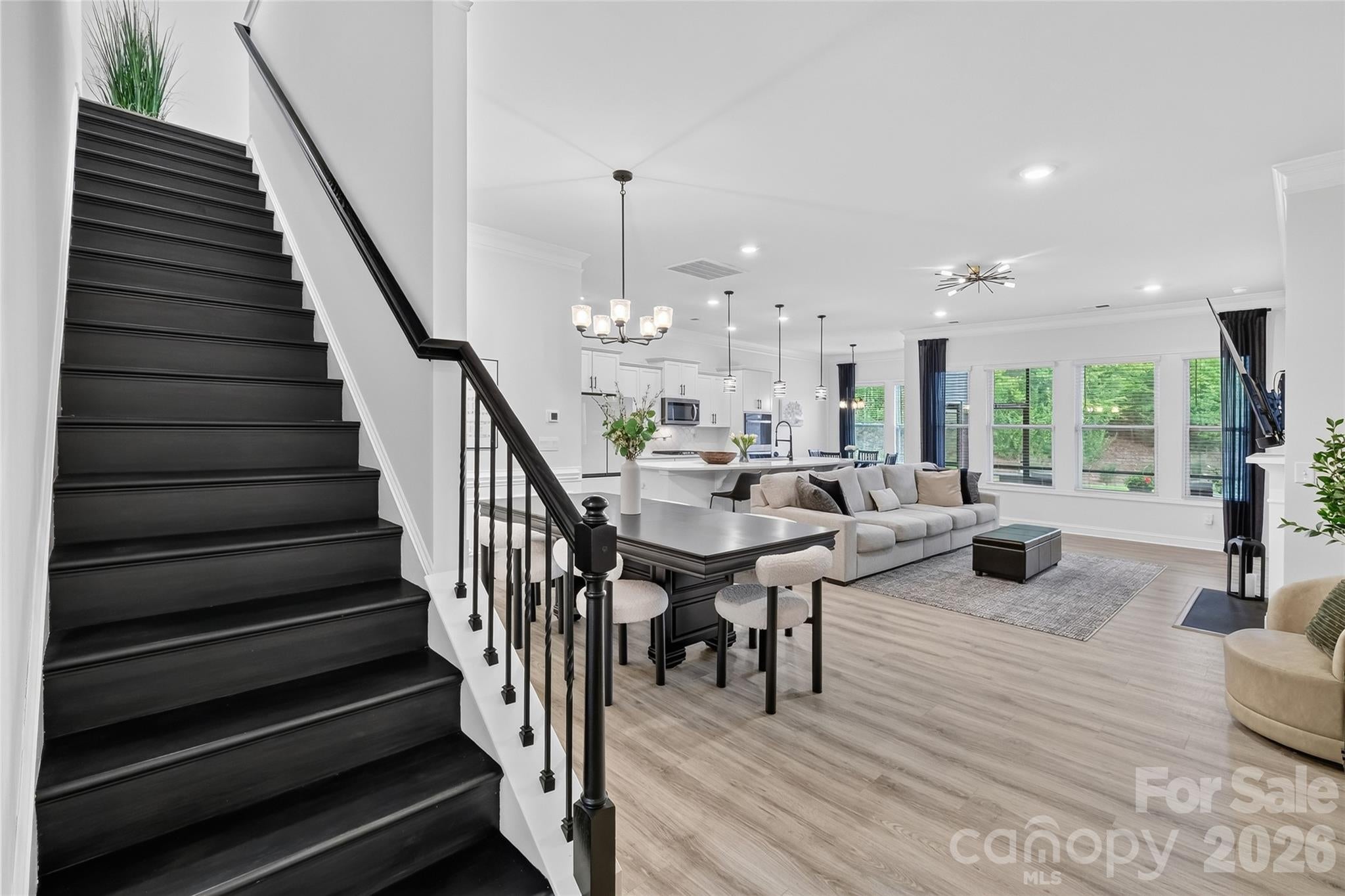5614 Casper Drive 82