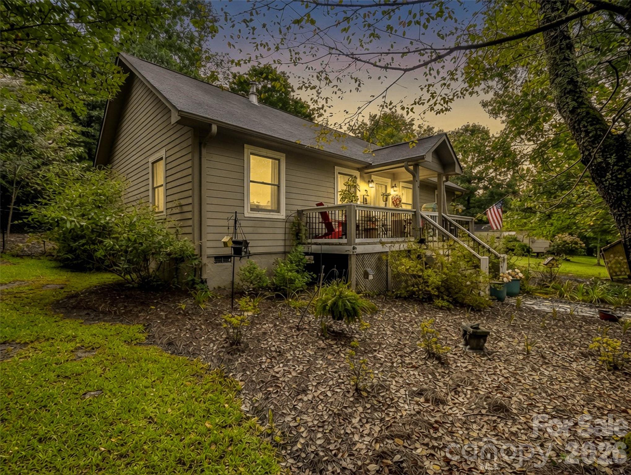 412 Whitestone Circle