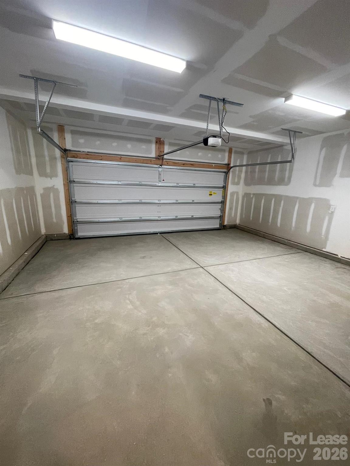 Kellerton Place - Residential Lease