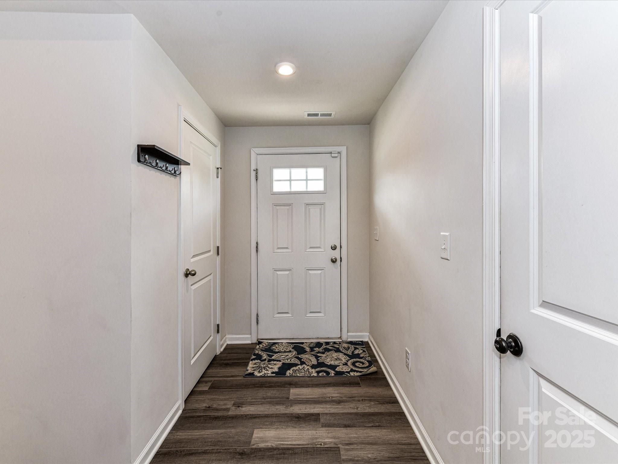 3008 Killick Terrace