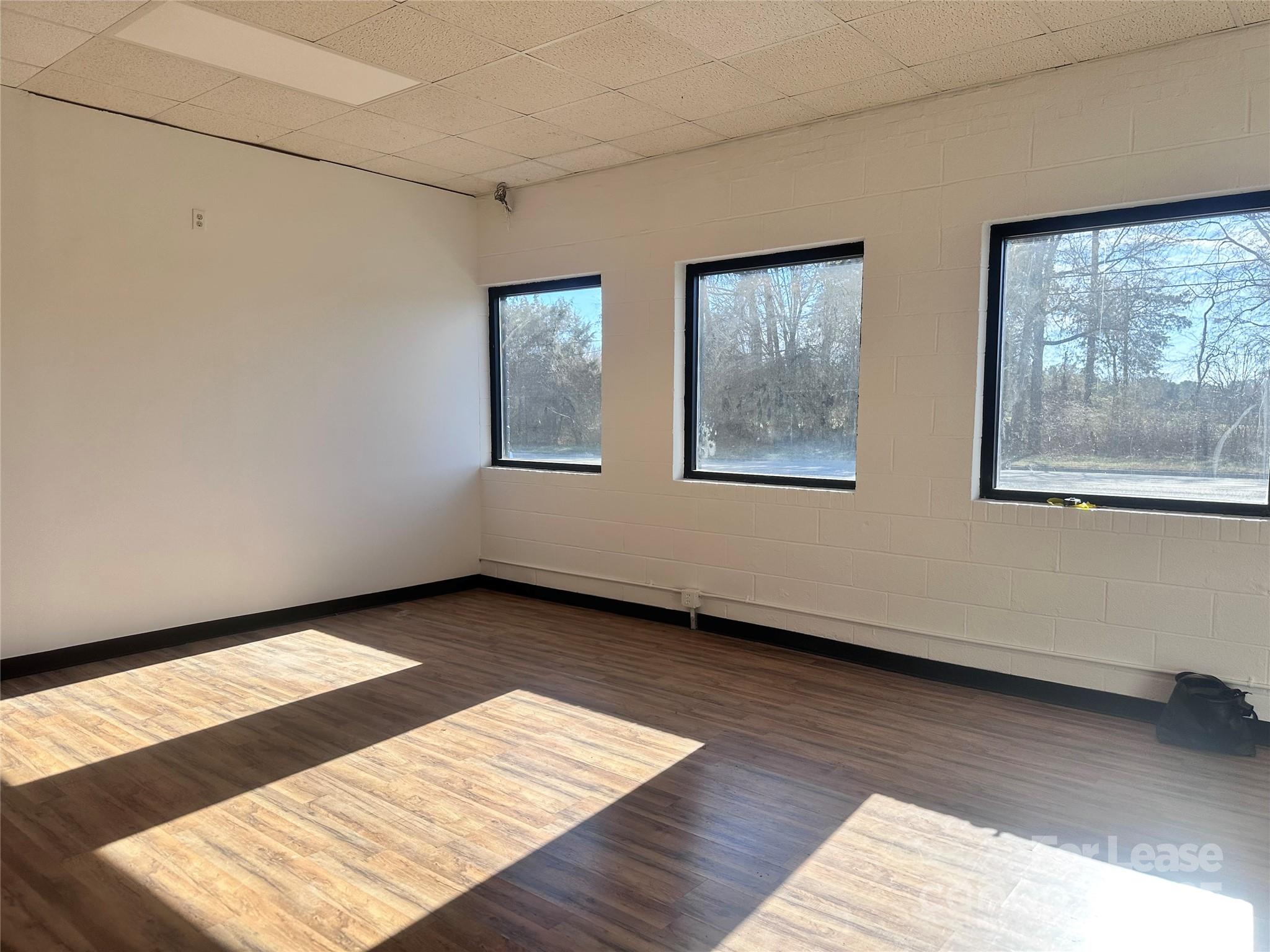 1329 Hwy 24/27 Highway 1329