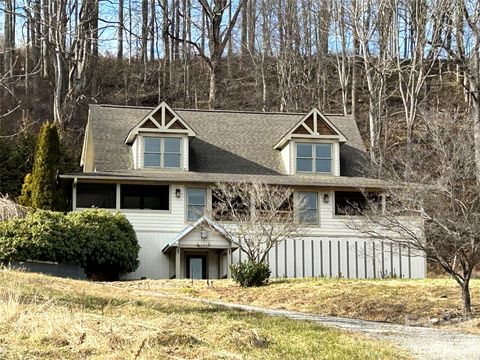 330 Potts Drive Waynesville NC 28785