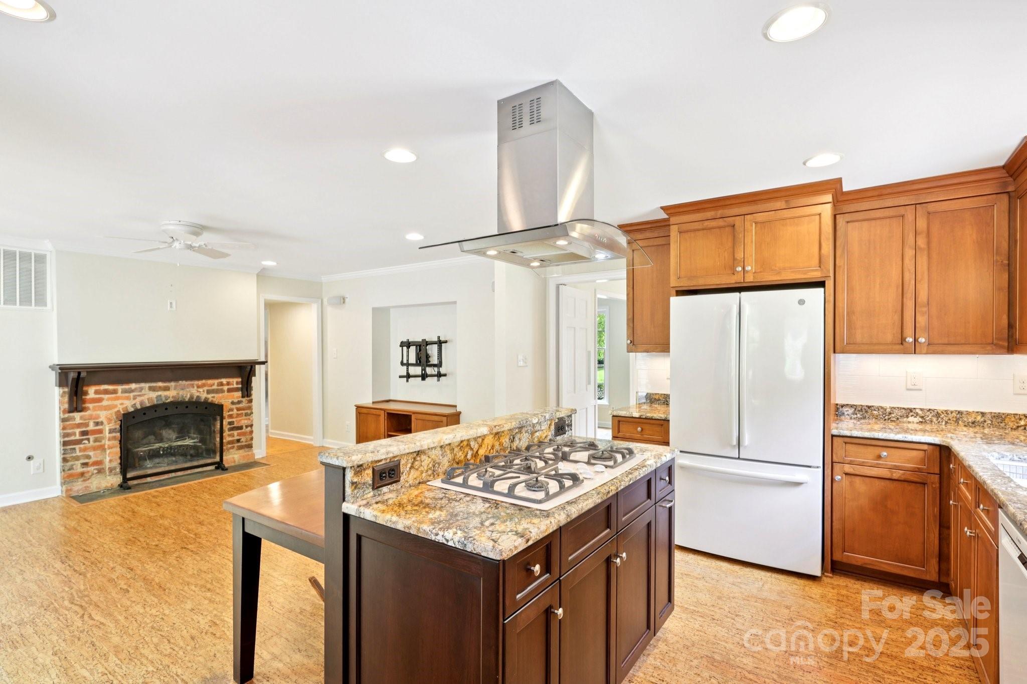3916 Blowing Rock Way