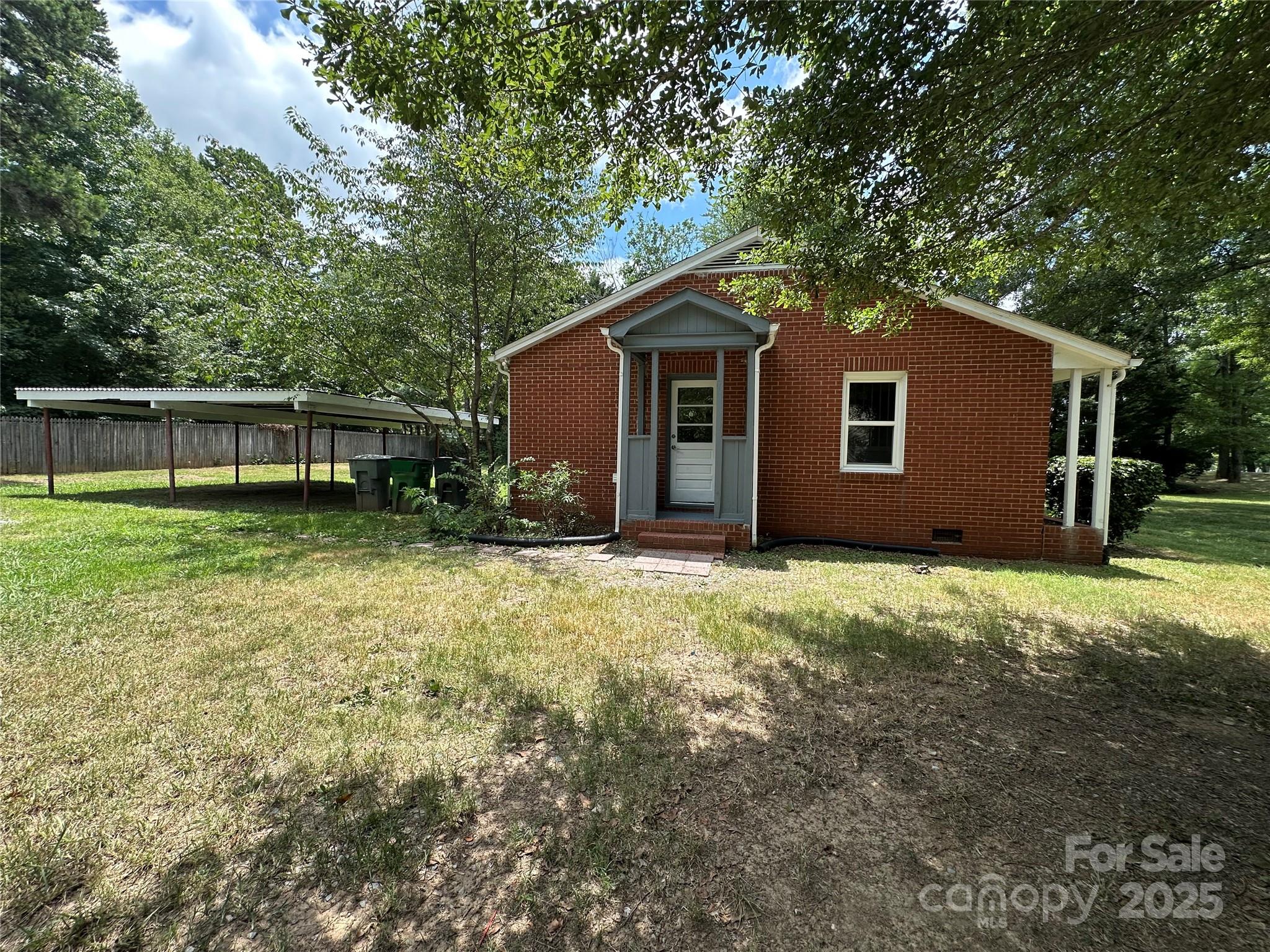 800 Mt Holly Huntersville Road