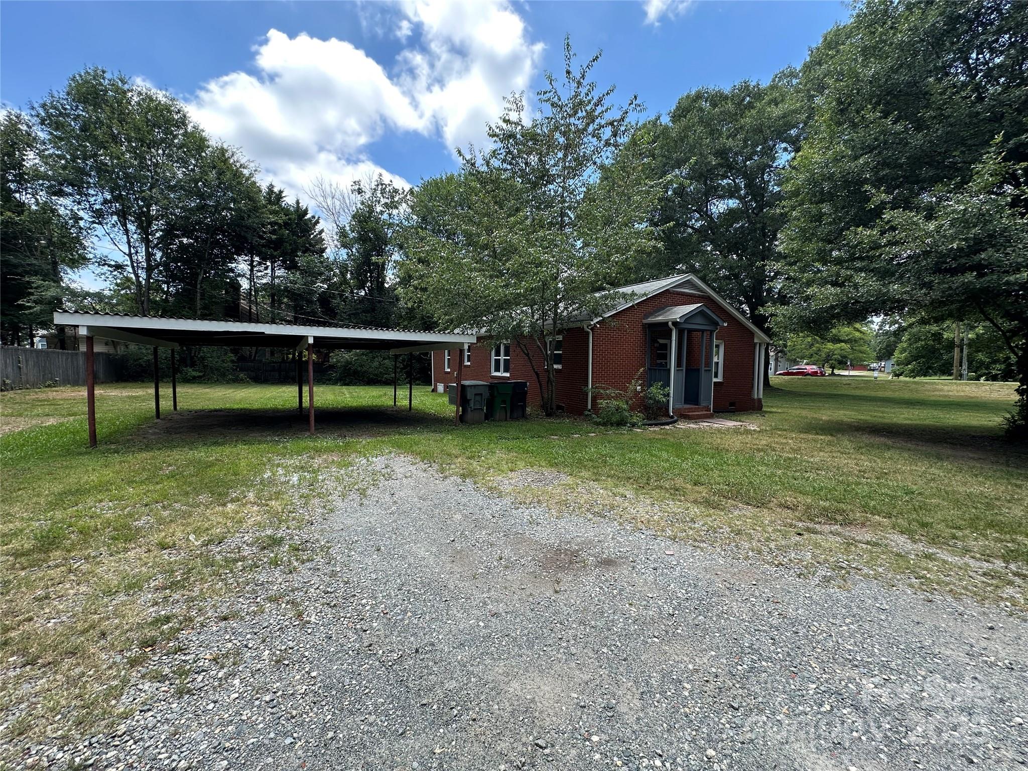 800 Mt Holly Huntersville Road