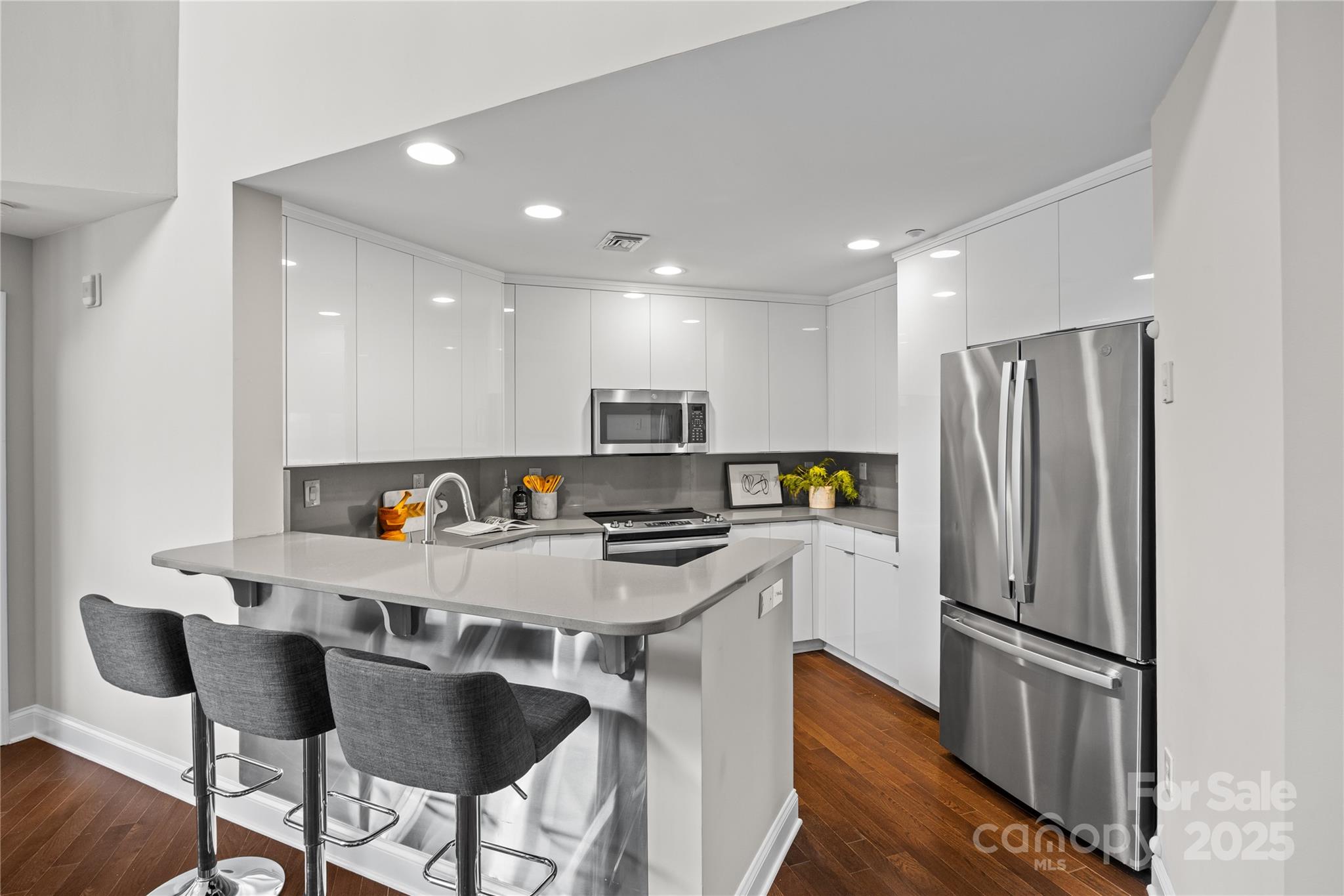 415 N Church Street 314