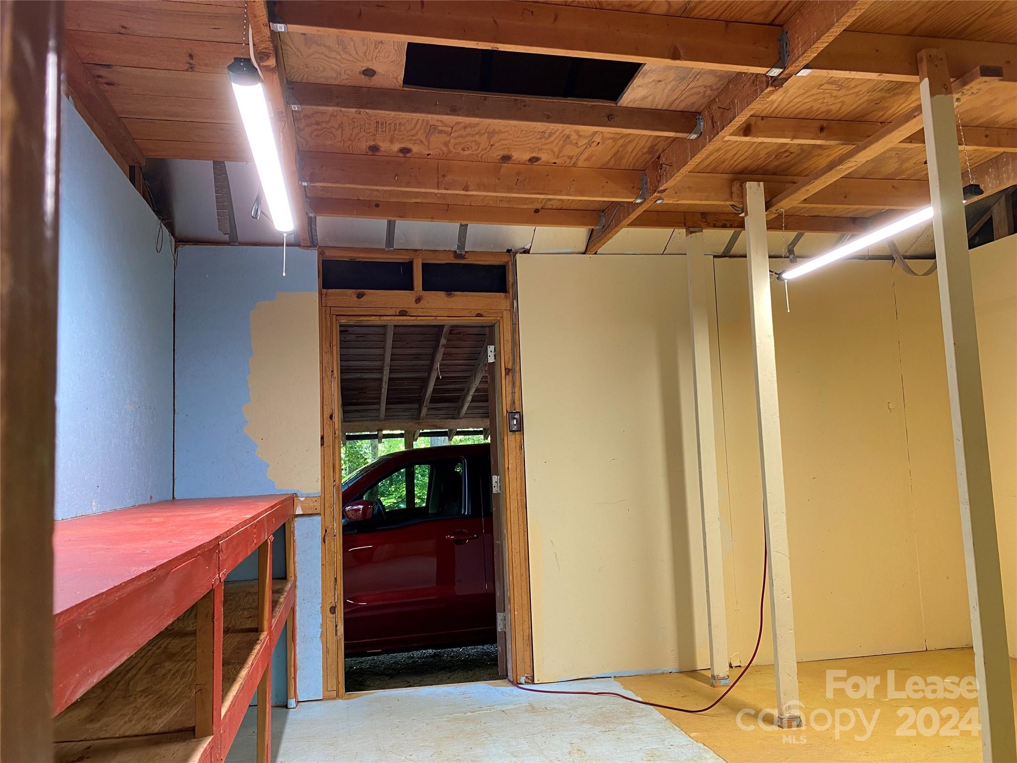 Buck Springs Acres - Residential Lease