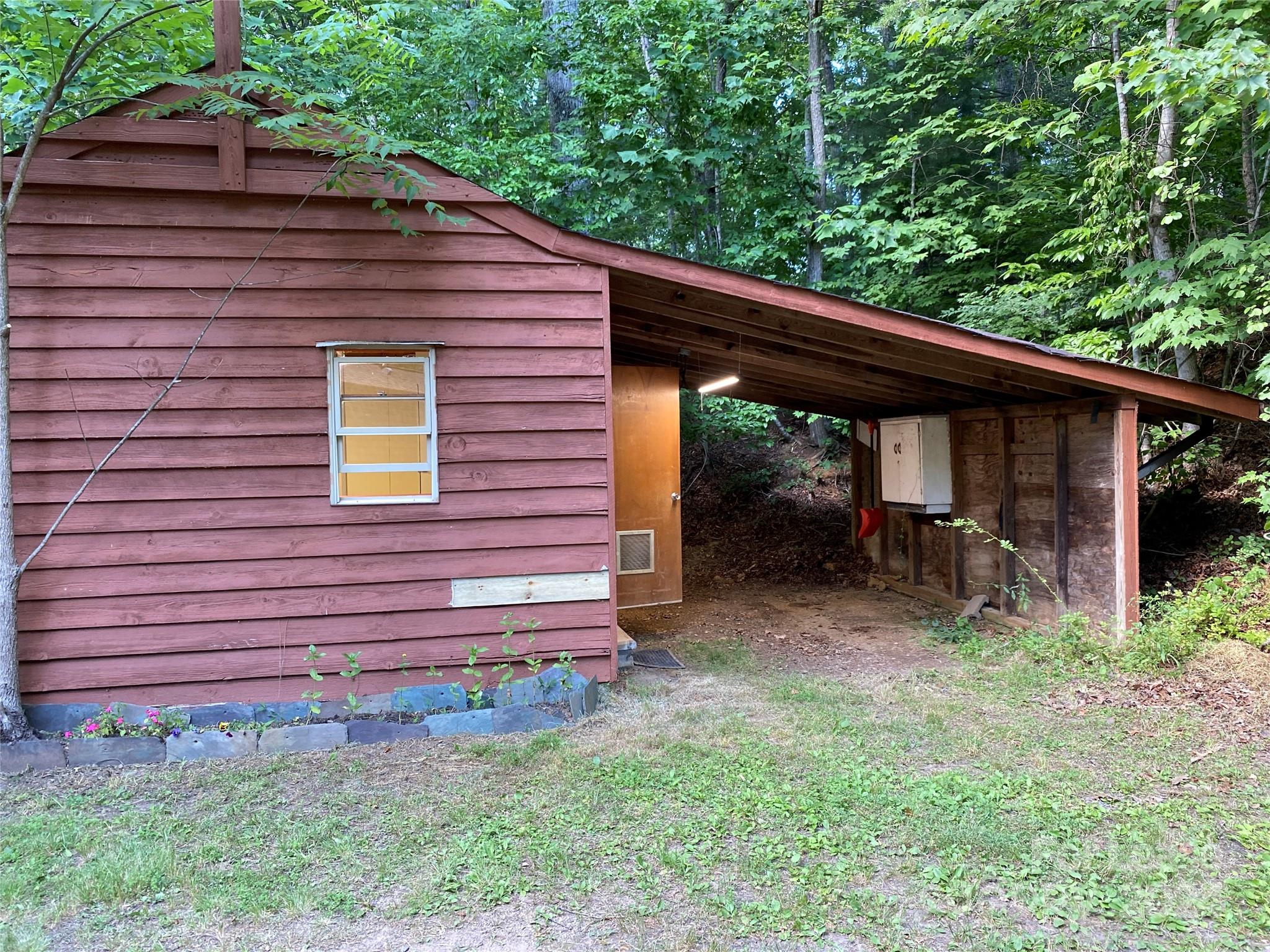 Buck Springs Acres - Residential Lease