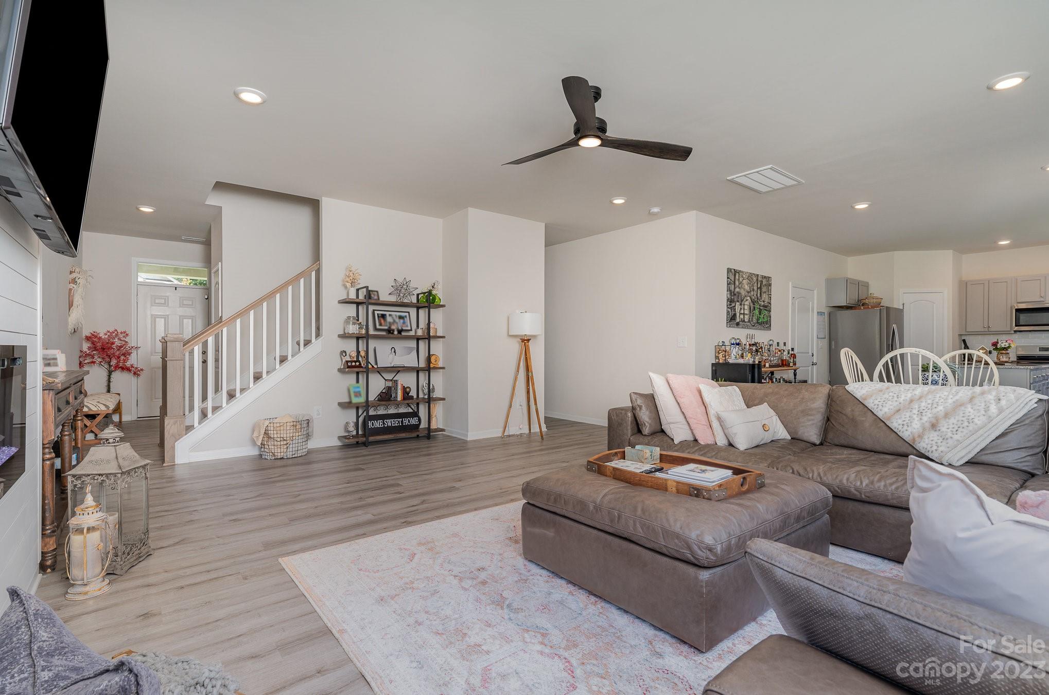 Palm Tree Cove II - Residential