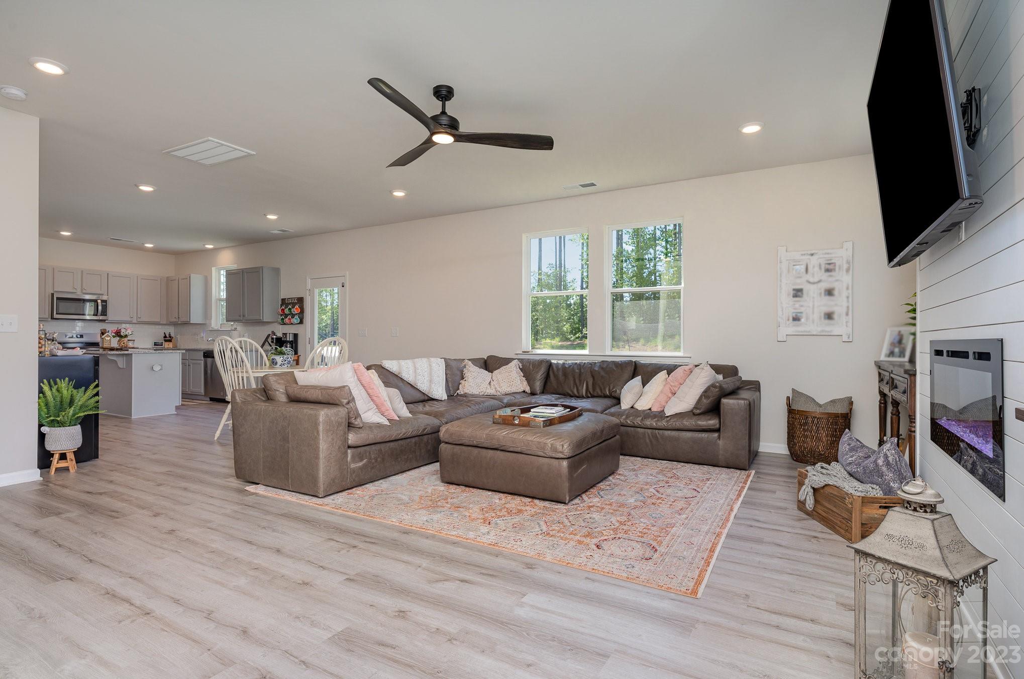 Palm Tree Cove II - Residential