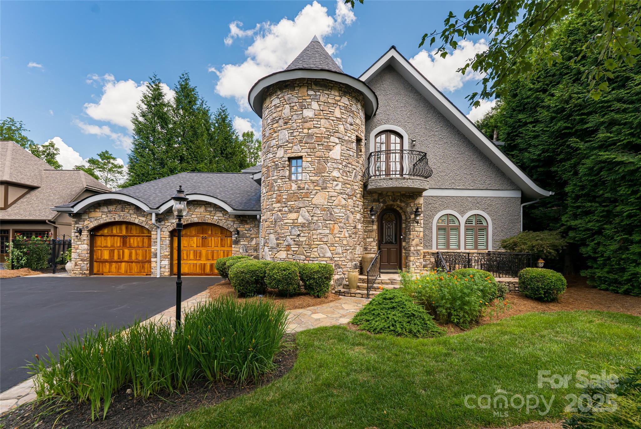 1006 Coves Pheasant Court