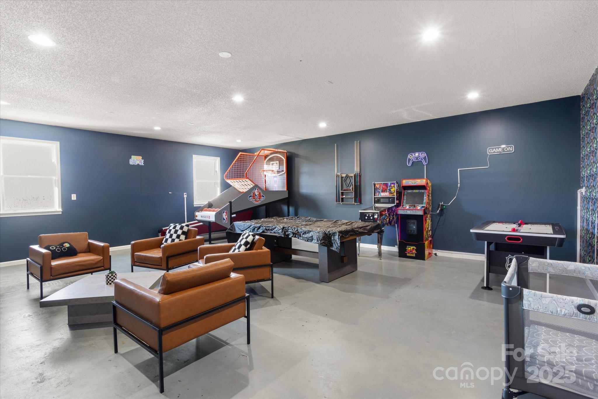 Hyder Mountain Acres - Residential