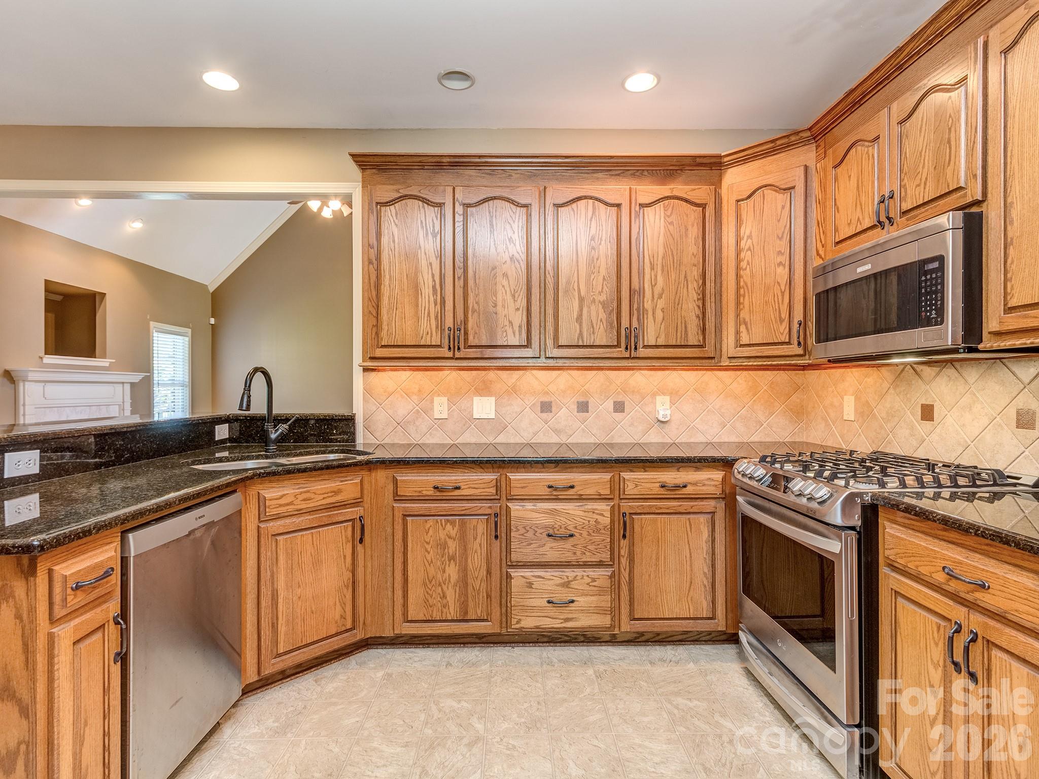 Country Manor - Residential
