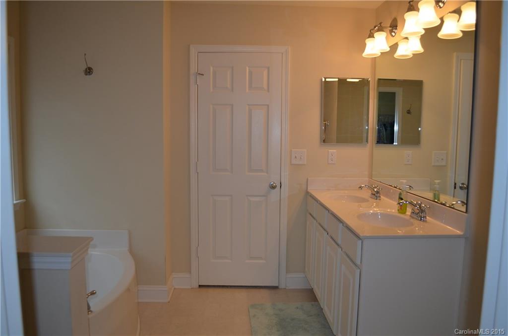 English Trails - Residential