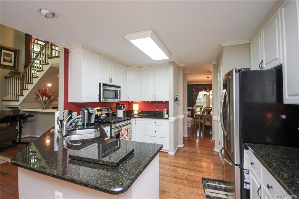 Mistletoe Ridge - Residential