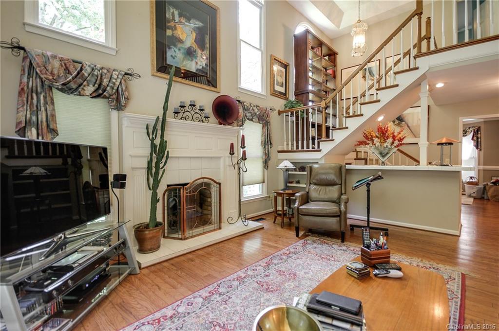 Mistletoe Ridge - Residential