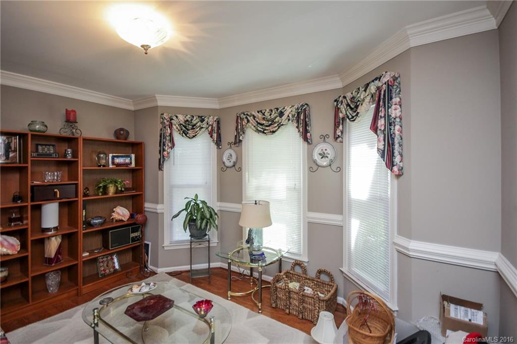 Mistletoe Ridge - Residential