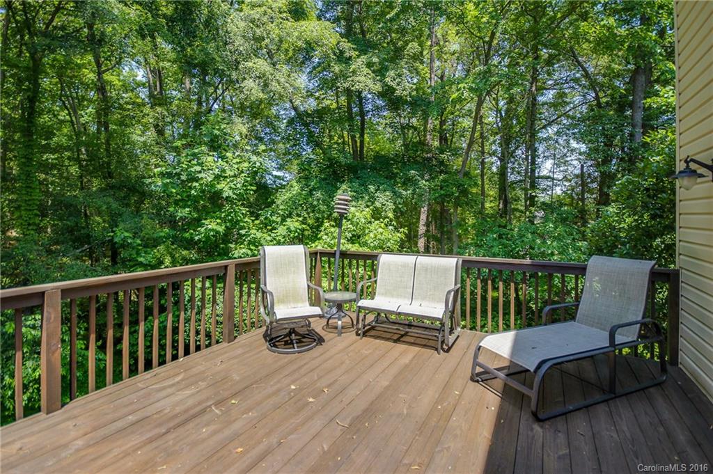 Mistletoe Ridge - Residential