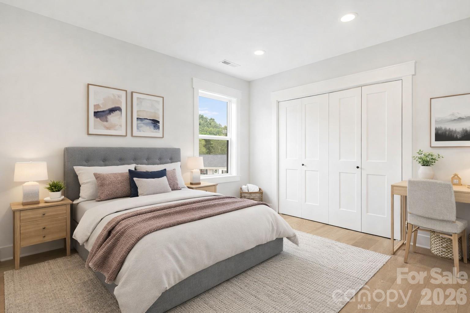 LONE LAUREL - Residential