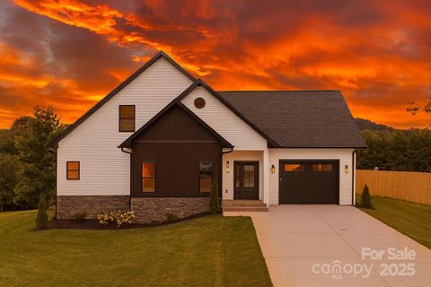 38 Red Laurel Court Hendersonville NC 28792