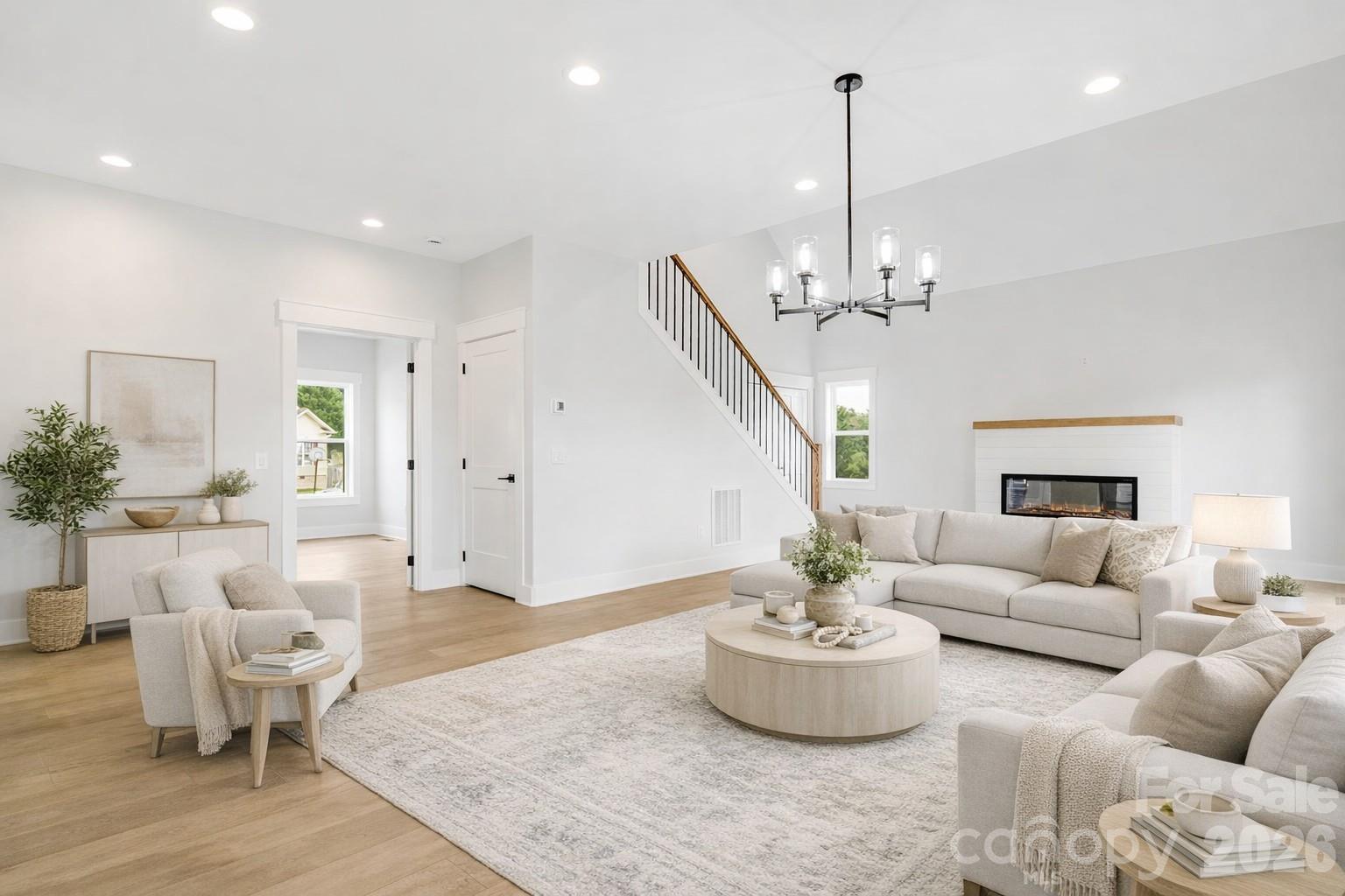 LONE LAUREL - Residential