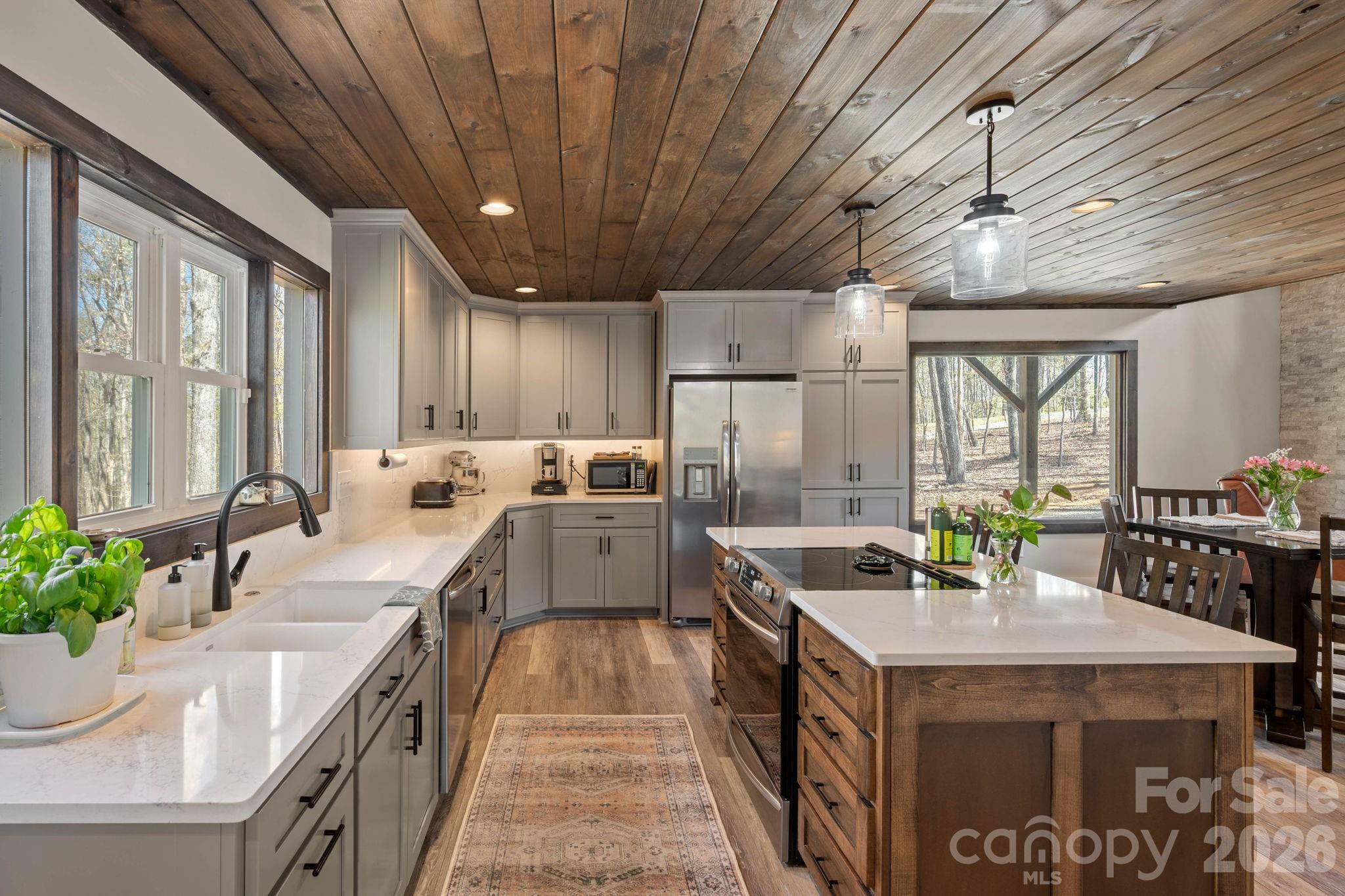 Grandview Peaks - Residential