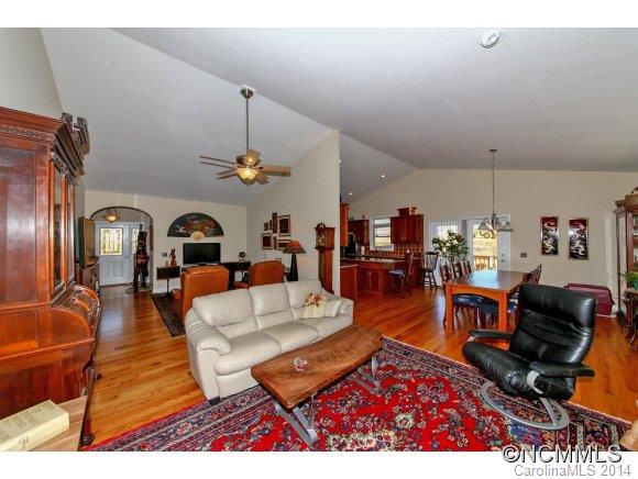 Christophers Crossing - Residential